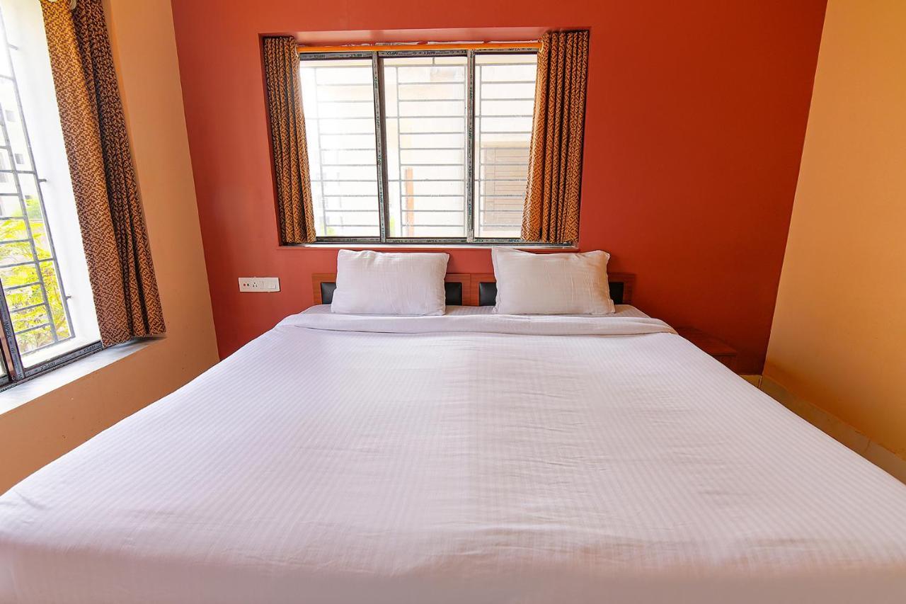 Fabhotel Amar Raj Inn Калькутта Экстерьер фото